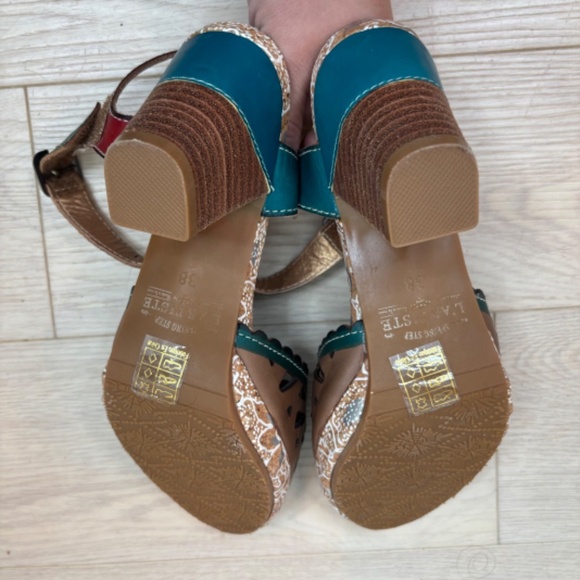 L'Artiste Acela Leather Open Toe Sandal 38 Cut Out Heels Boho Artsy Festival 90s - Picture 7 of 11